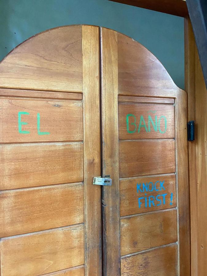 Luminosa Uvita Hostel Eksteriør billede